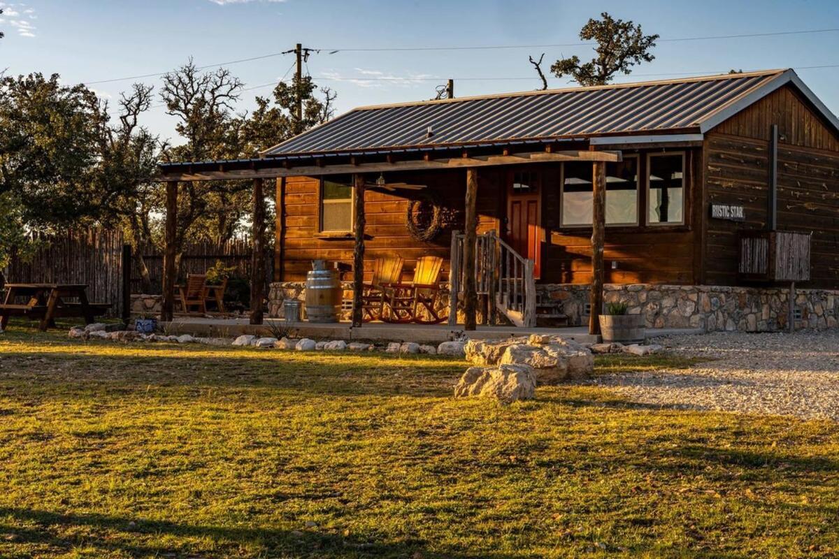 Rockin' R - Rustic Star Cabin Villa Fredericksburg Exterior photo